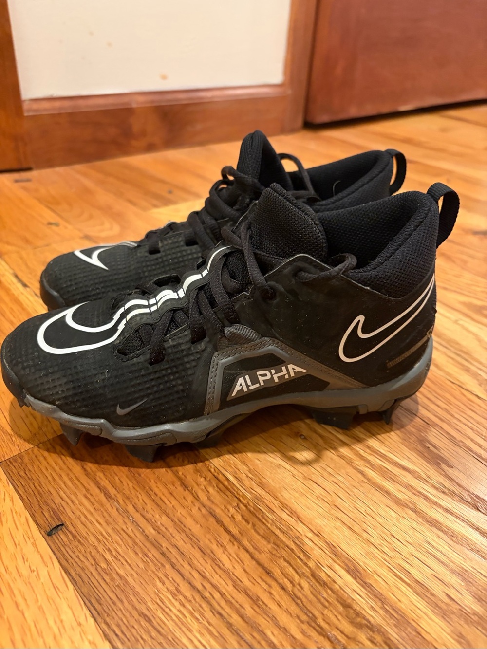 Nike Kids Black Alpha Football Cleats Boys 3.5